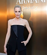 Leslie Bibb Web