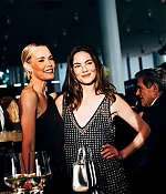 Leslie Bibb Web