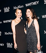 Leslie Bibb Web